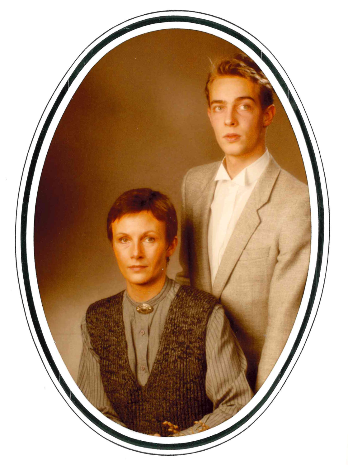 Portrait of Henning at 16 years old and his mother